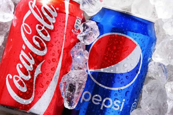 Cocacola và Pepsi là 2 thương hiệu nổi tiếng nhất về sản xuất nước ngọt có ga